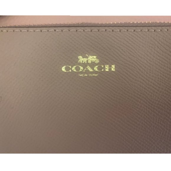 NWOT Coach Outlet Corner Zip Wristlet Crossgrain Leather Wallet Taupe - Picture 4 of 5